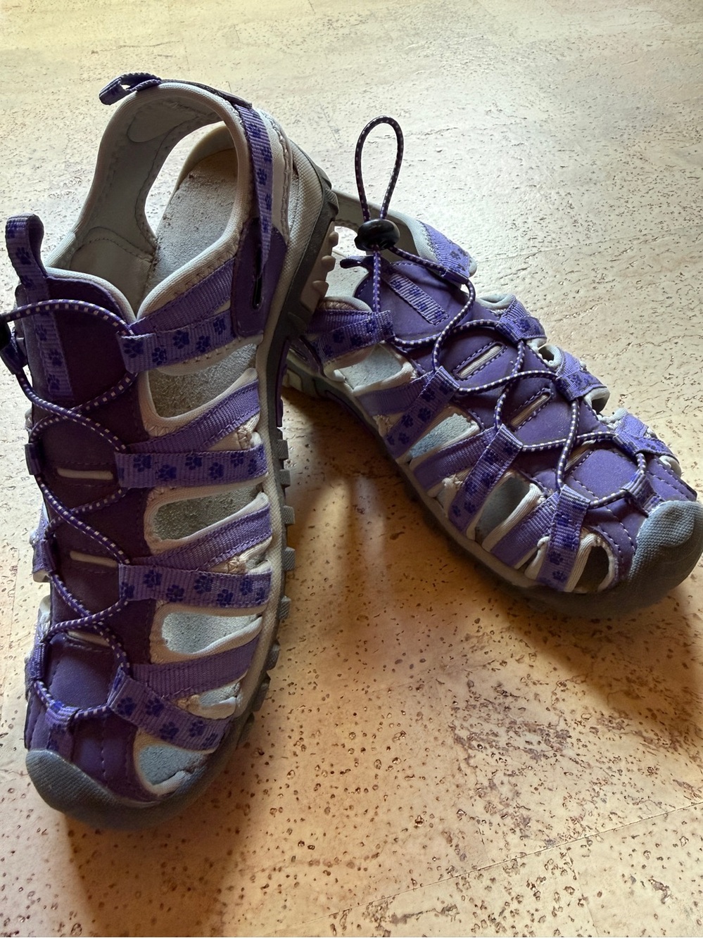 Women’s Purple Outdoor Sports Sandals, paw print, size 8